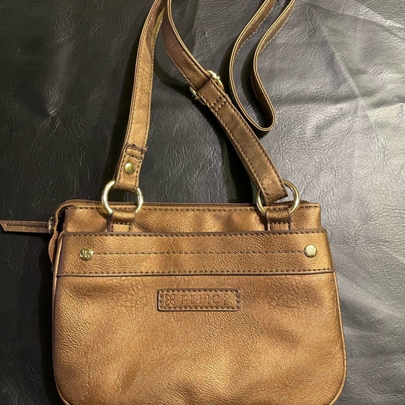 RELIC Rustic Faux Leather Adjustable Crossbody With Floral Design Beautiful - Picture 2 of 9